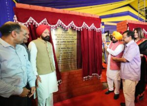 उद्घाटन पट्टिकाएँ उजागर करती हैं पंजाब शासन पर दिल्ली का नियंत्रण: अश्वनी शर्मा