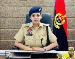 अपराध के प्रति कड़ा रुख; भगवंत मान सरकार के ‘अपराध-मुक्त’ पंजाब के लक्ष्य को साकार कर रहीं महिला पुलिस कर्मी