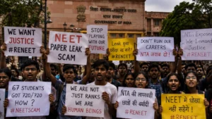 NEET Paper Leak 2026 पर छात्रों का विरोध प्रदर्शन