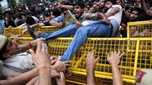 CJP प्रदर्शन लाइव: संसद भवन के करीब पहुंचे प्रदर्शनकारियों पर लाठीचार्ज