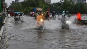 मुंबई बारिश: मुंबई में आफत की बारिश का कहर
