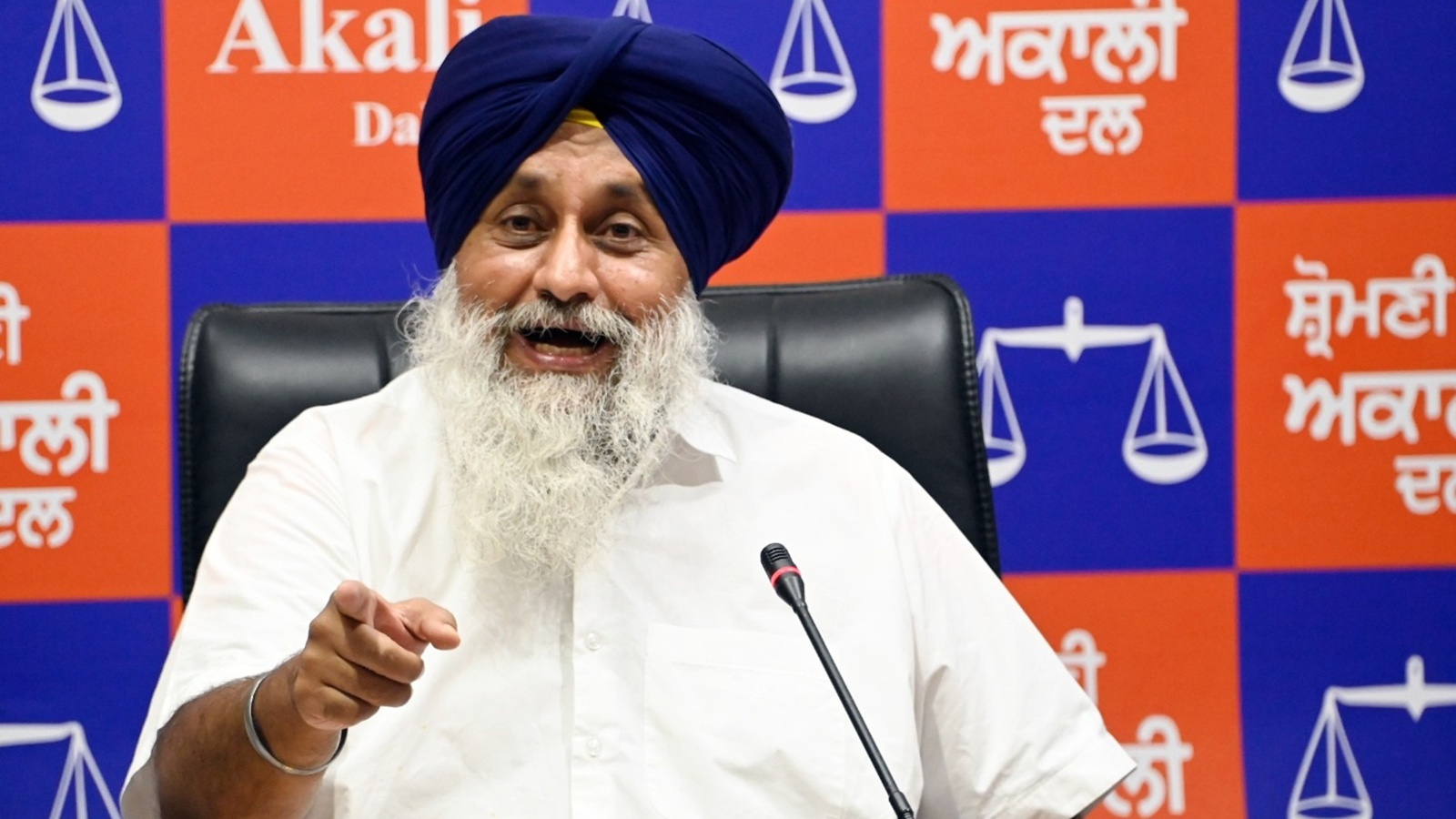 Sukhbir Badal vs Amritpal Singh: 'पंजाब को तबाह करने वाले सिख धर्म के चोले में सक्रिय', सुखबीर सिंह बादल का अमृतपाल पर तीखा हमला