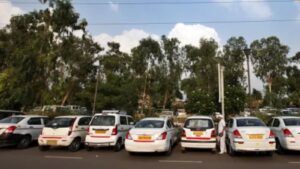 Chandigarh Uber Rapido License Suspended: चंडीगढ़ में उबर और रैपिडो का लाइसेंस 6 महीने के लिए निलंबित, जानिए पूरा मामला और यात्रियों पर इसका असर