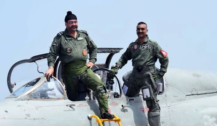 Abhinandan Varthaman Commercial Pilot